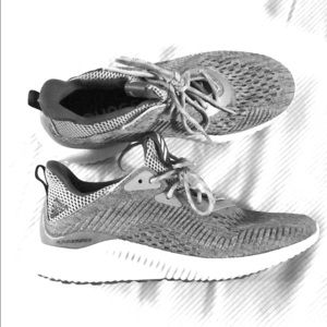 Adidas Alpha Bounce Size 8